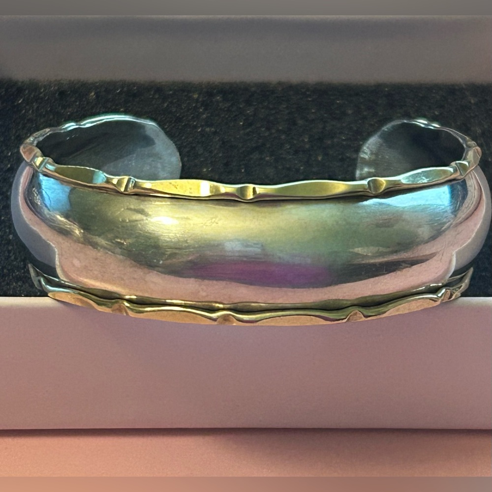 Vintage Mexican Silver two tone cuff bracelet. 6.5 inches
